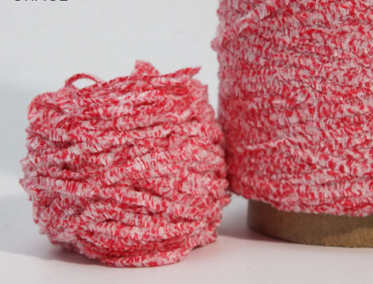 İki karışık renk chenille ipliği Chunky Dyeed 50% Polyester 50% Pamuk karışık beyaz nokta